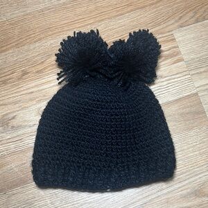Black‎ Pom-Pom Knit Beanie